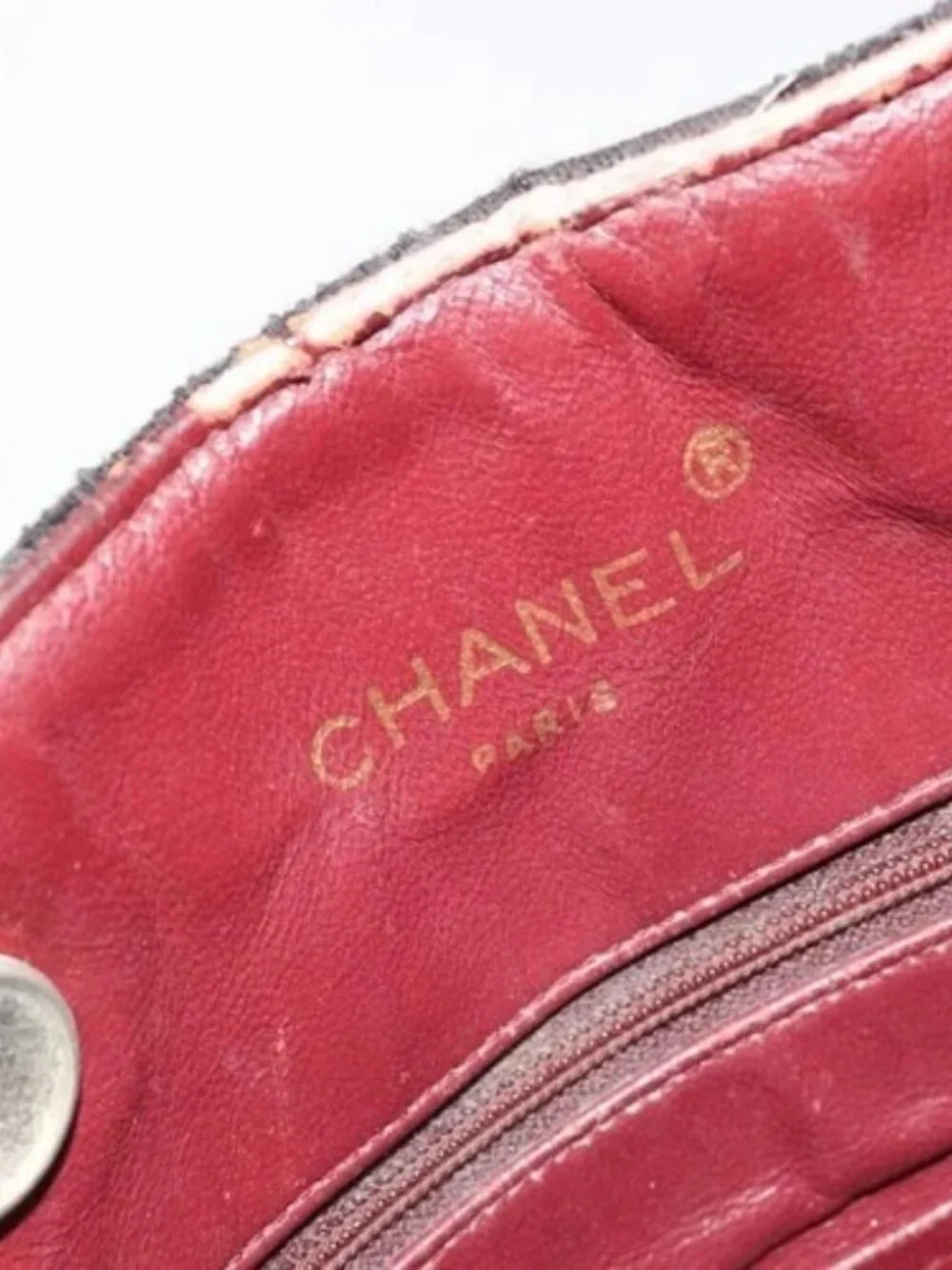 CHANEL brand	chanel color	black
